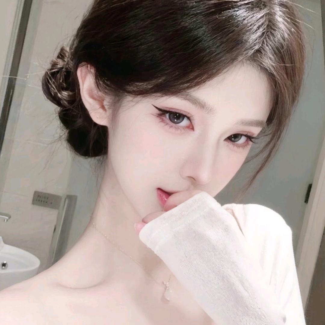 再给我咬一一口