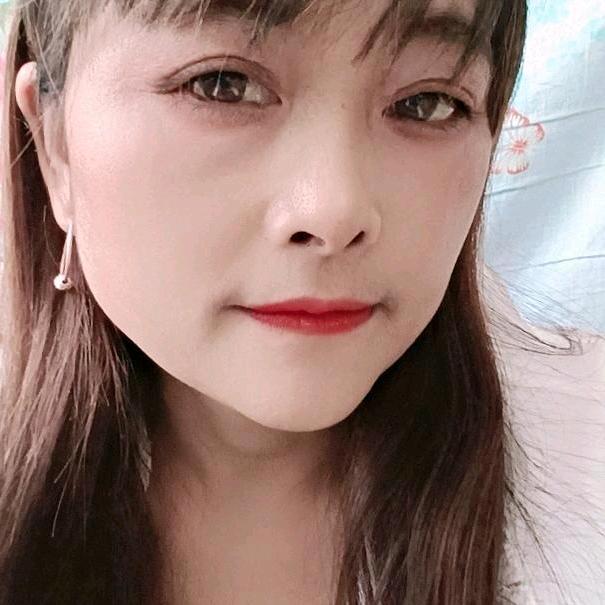 云朵上羌妹子