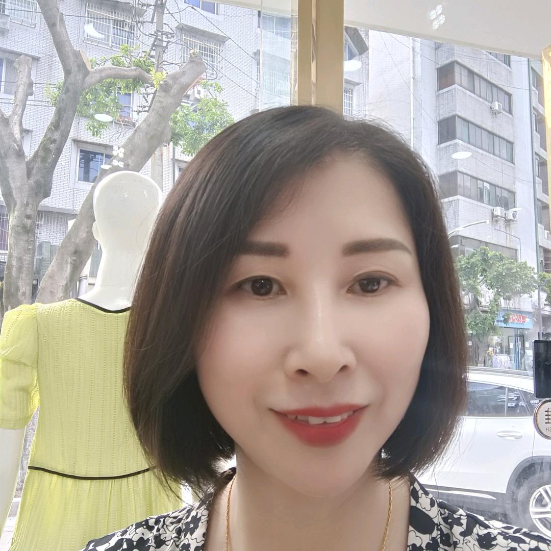 绵竹小北街《秀色坊》服装店