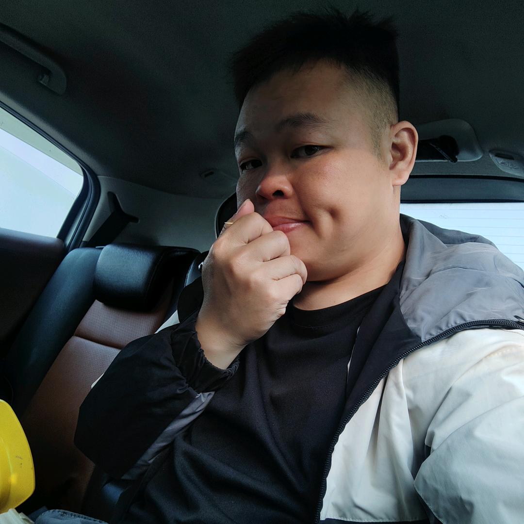 酒窝能装二两酒