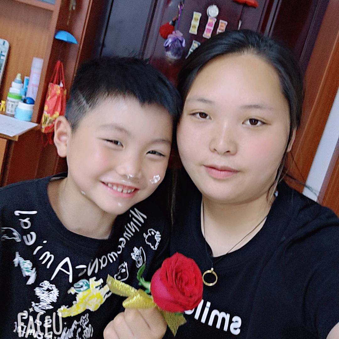 奶糖味的小仙女