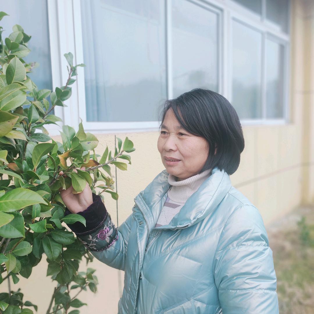 雷老师（每天18点40分开播）