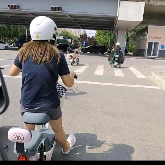 人不如故