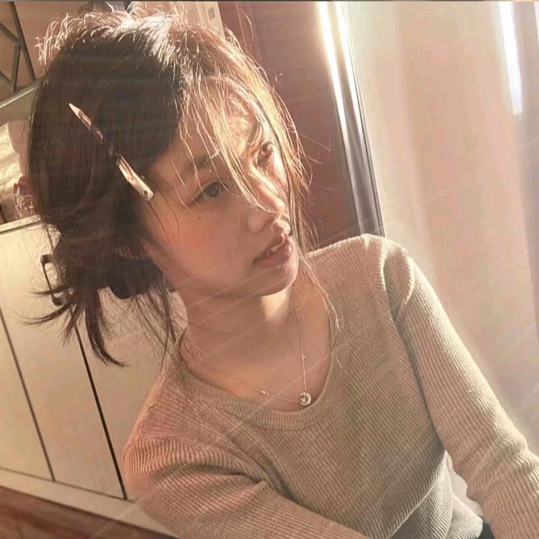 桂桂.