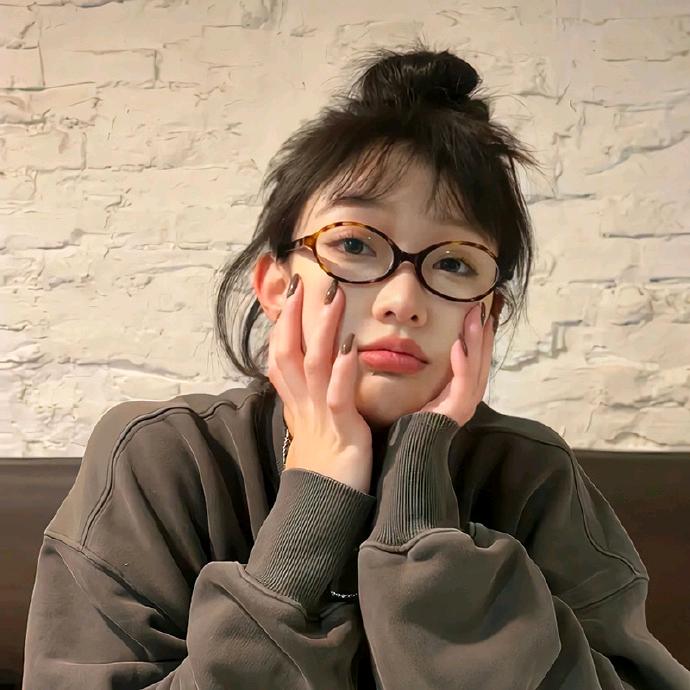 三彩菜菜子