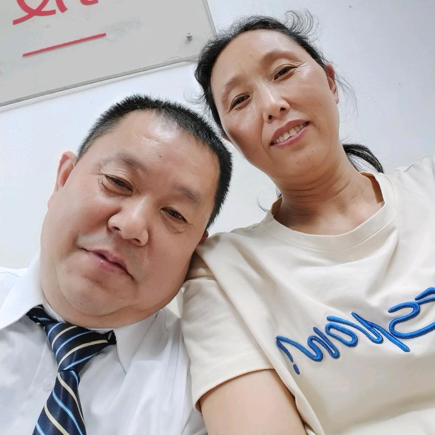 1796432363幸福一家人