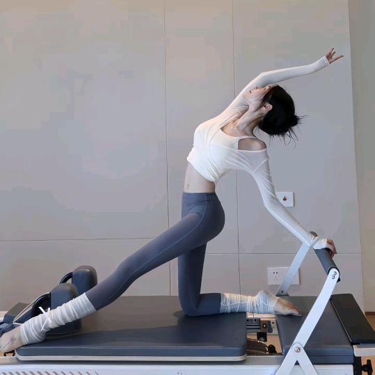 武汉缘瑜伽～小玖