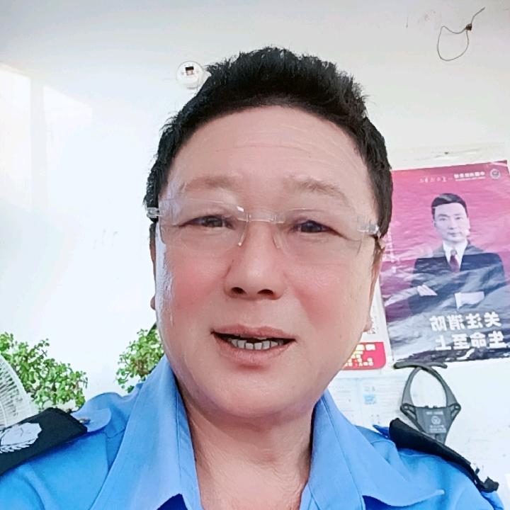 乐悠悠。