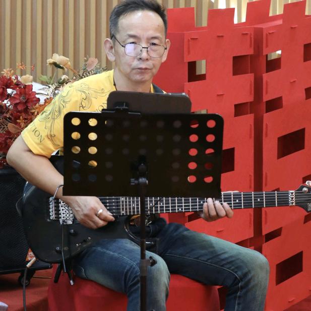 雙希GuiTar