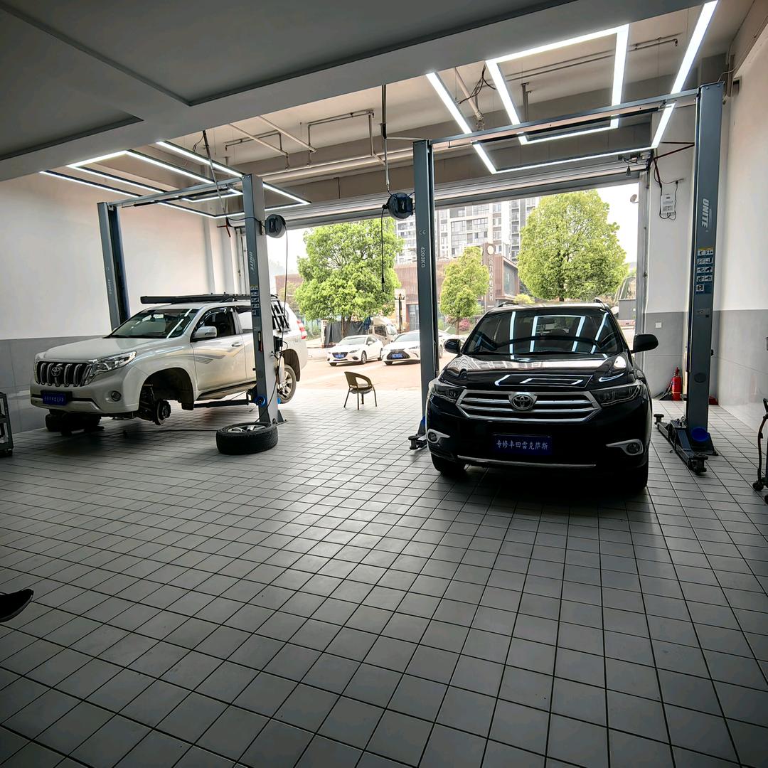 遵义修丰田车的何师傅