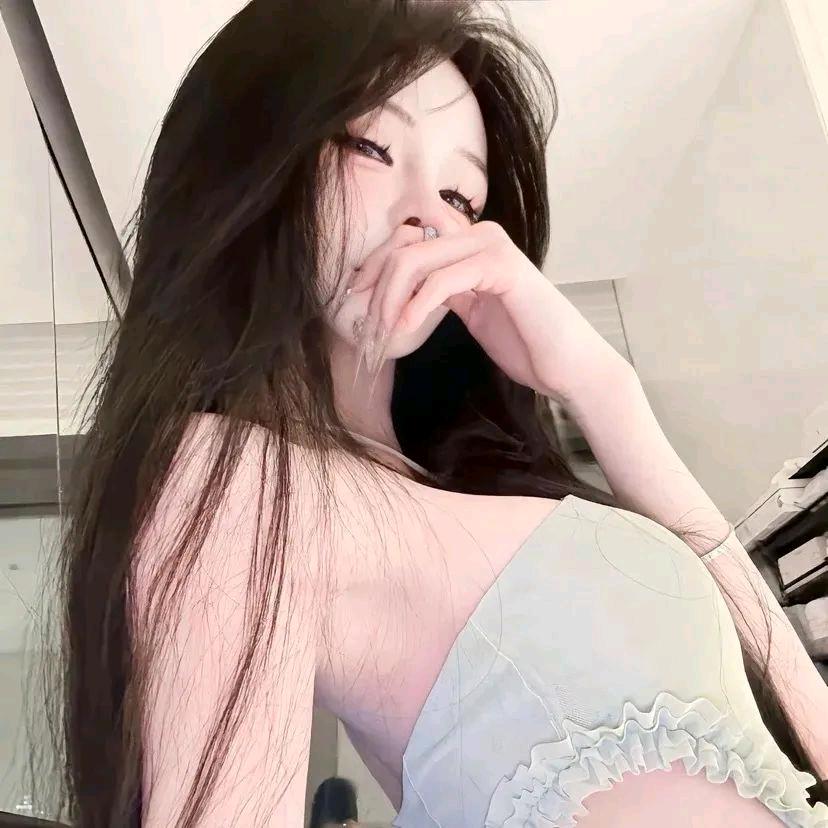 万兔思蕊