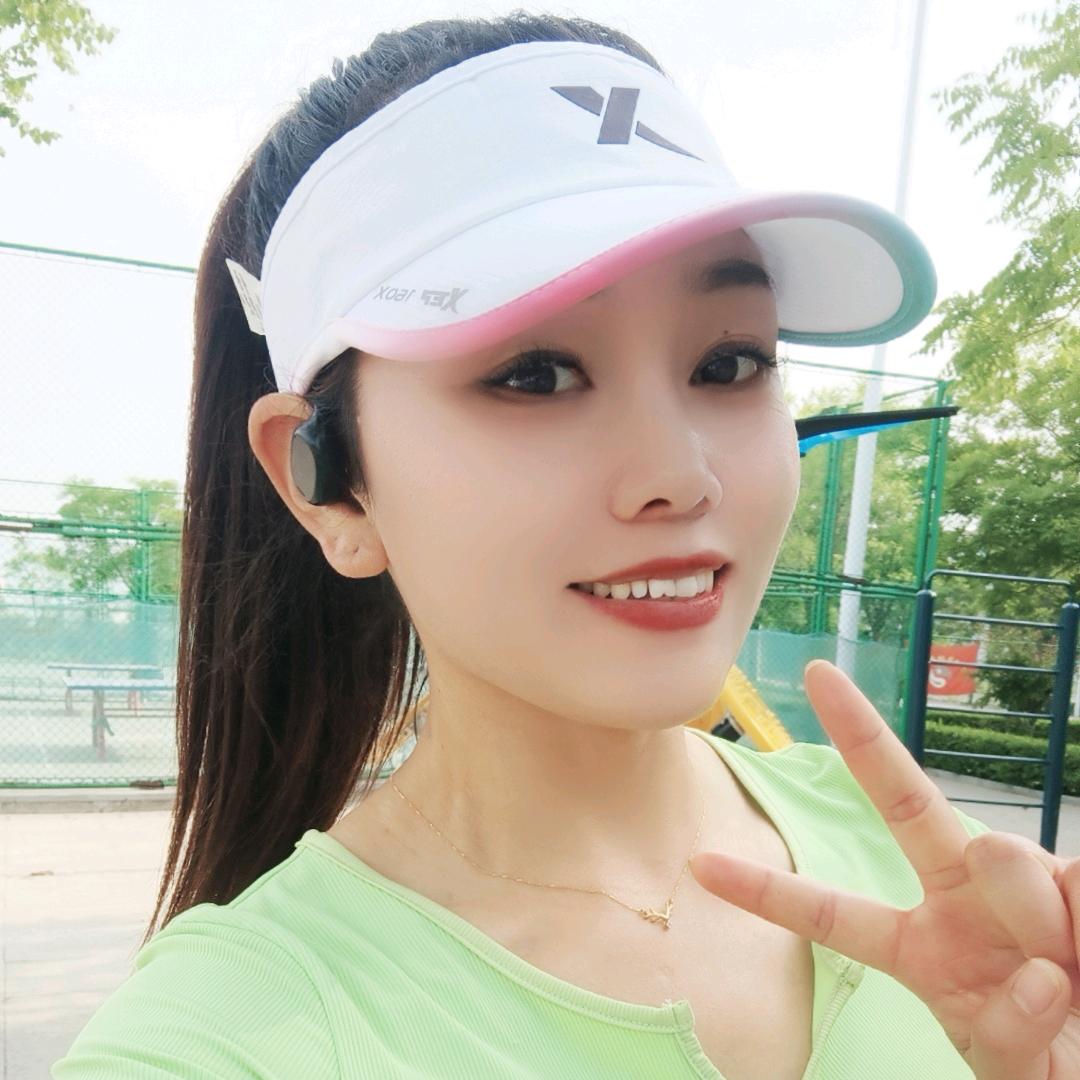 创业女青年（代县鸡蛋肉汉堡店🍔）