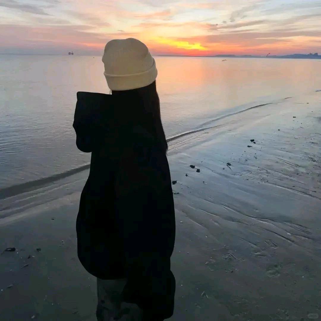 悲伤健达奇趣蛋