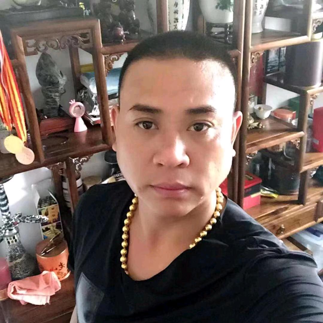 龙哥