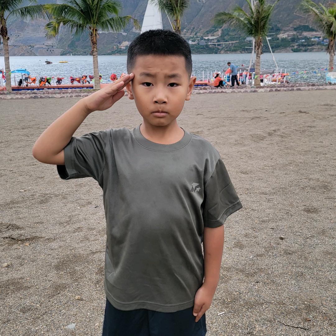 李拜武