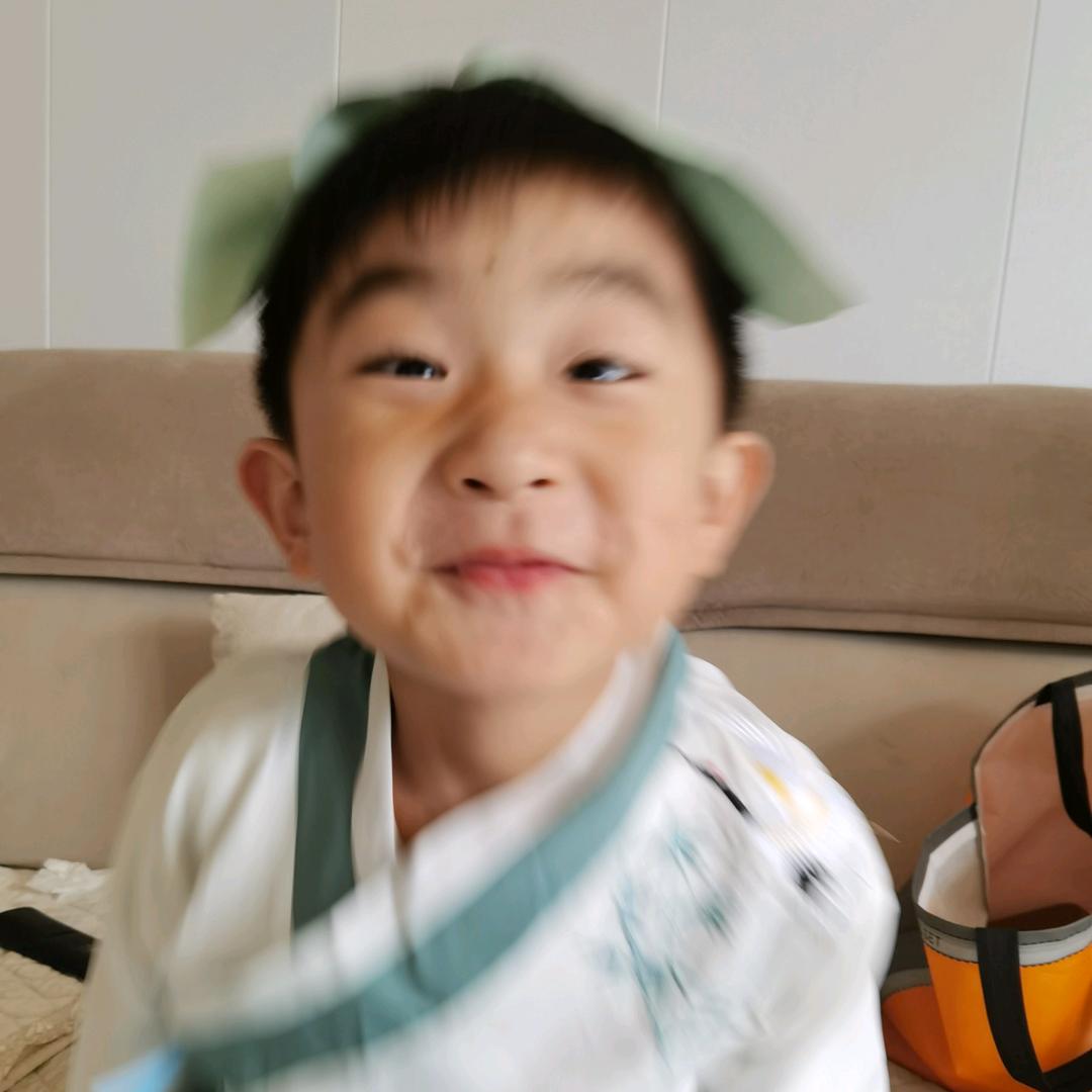 知贤爸爸