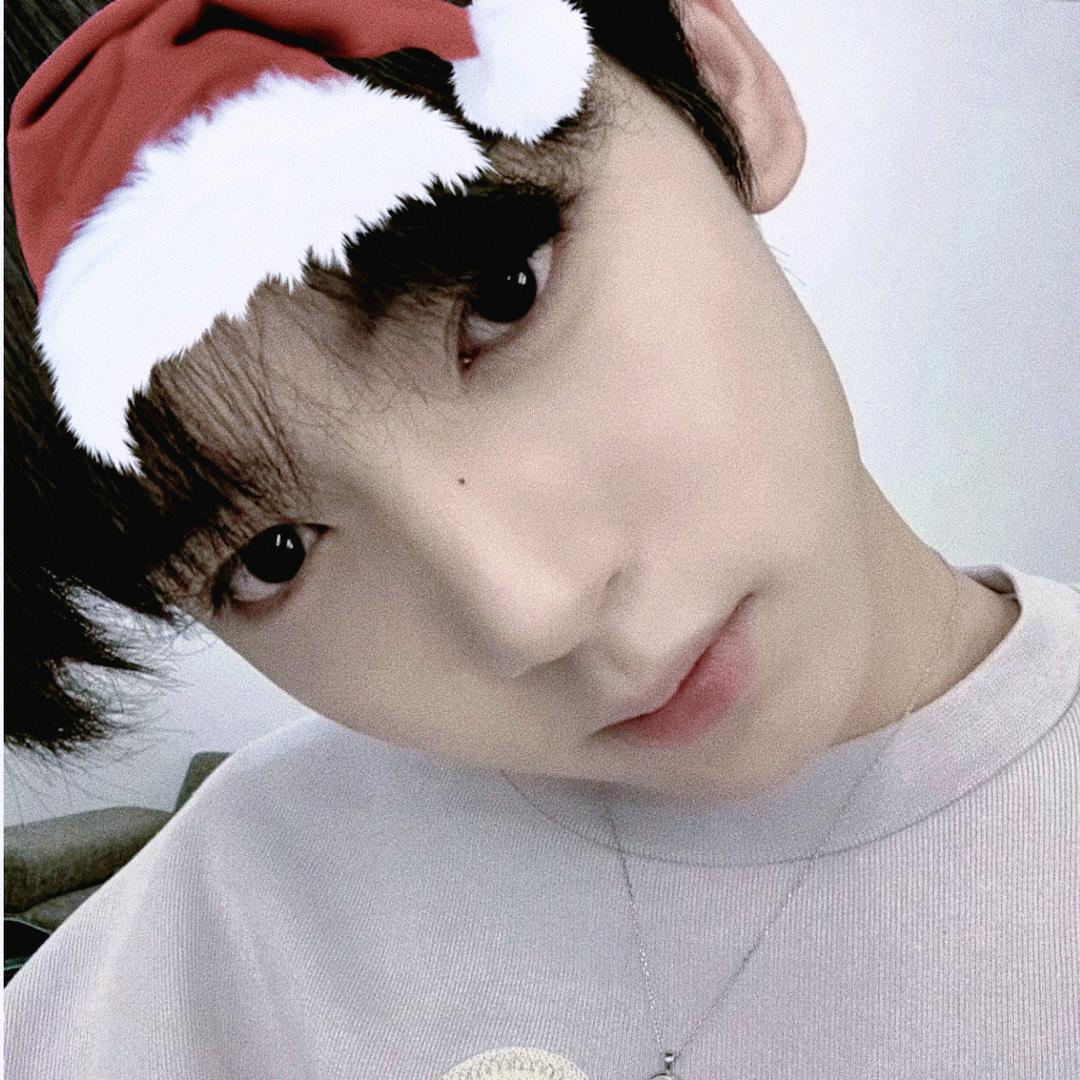 -小维卷🍧.（🐰🐼🐶回复过版）