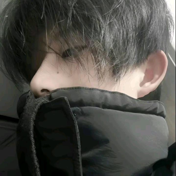 权已世