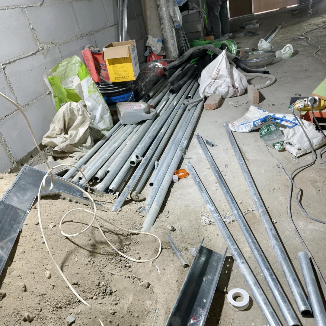 做一个对社会有用的人。