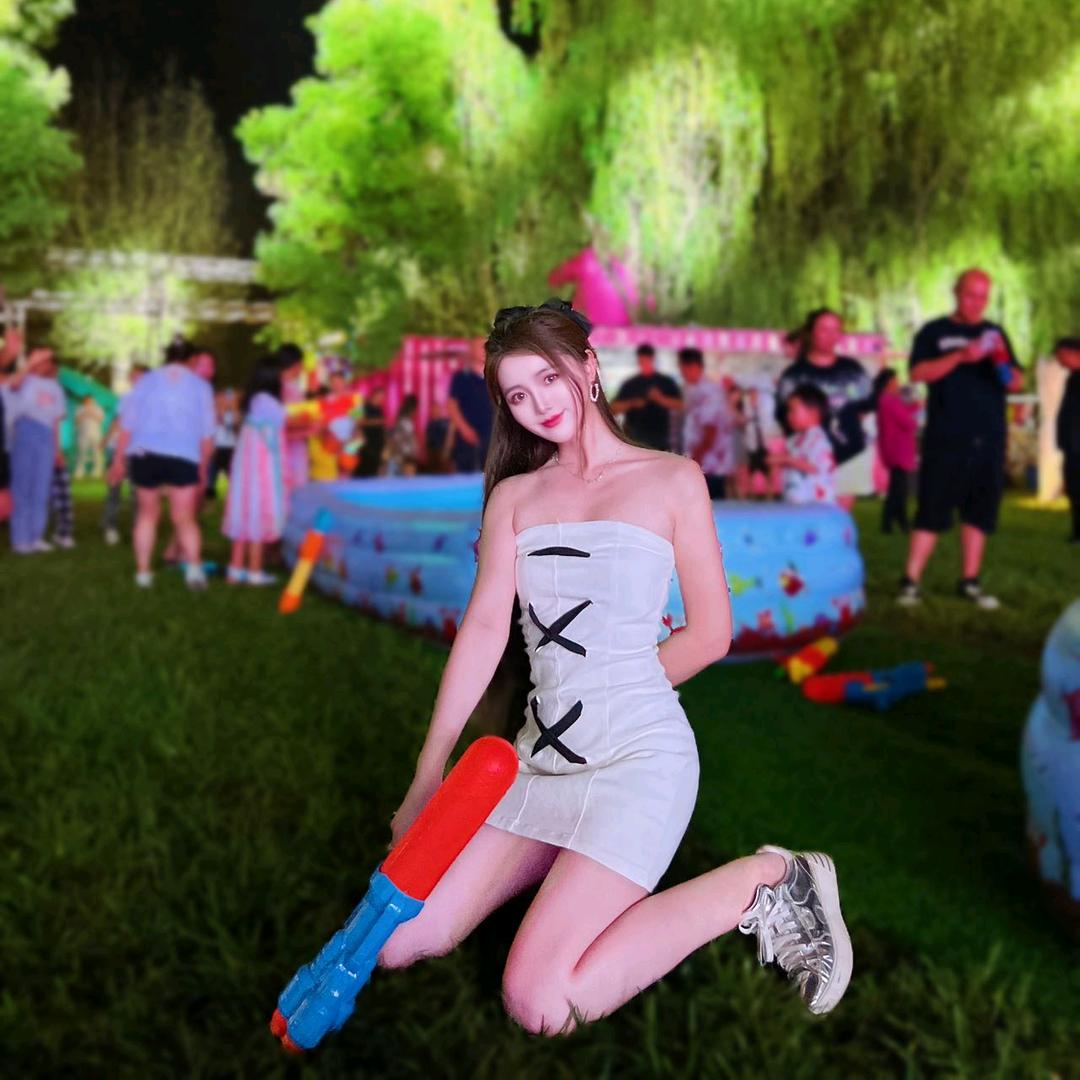 梓烁小姐姐