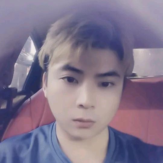 泪水打湿洋芋粑