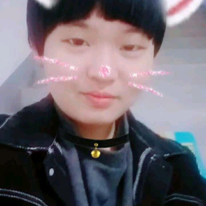 红红，知足常乐