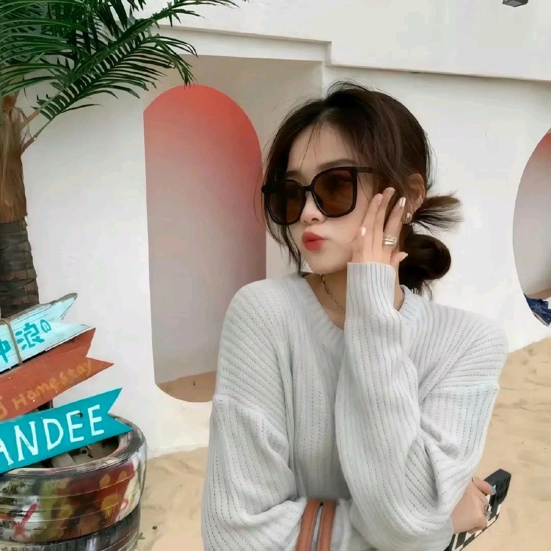 极简风女生