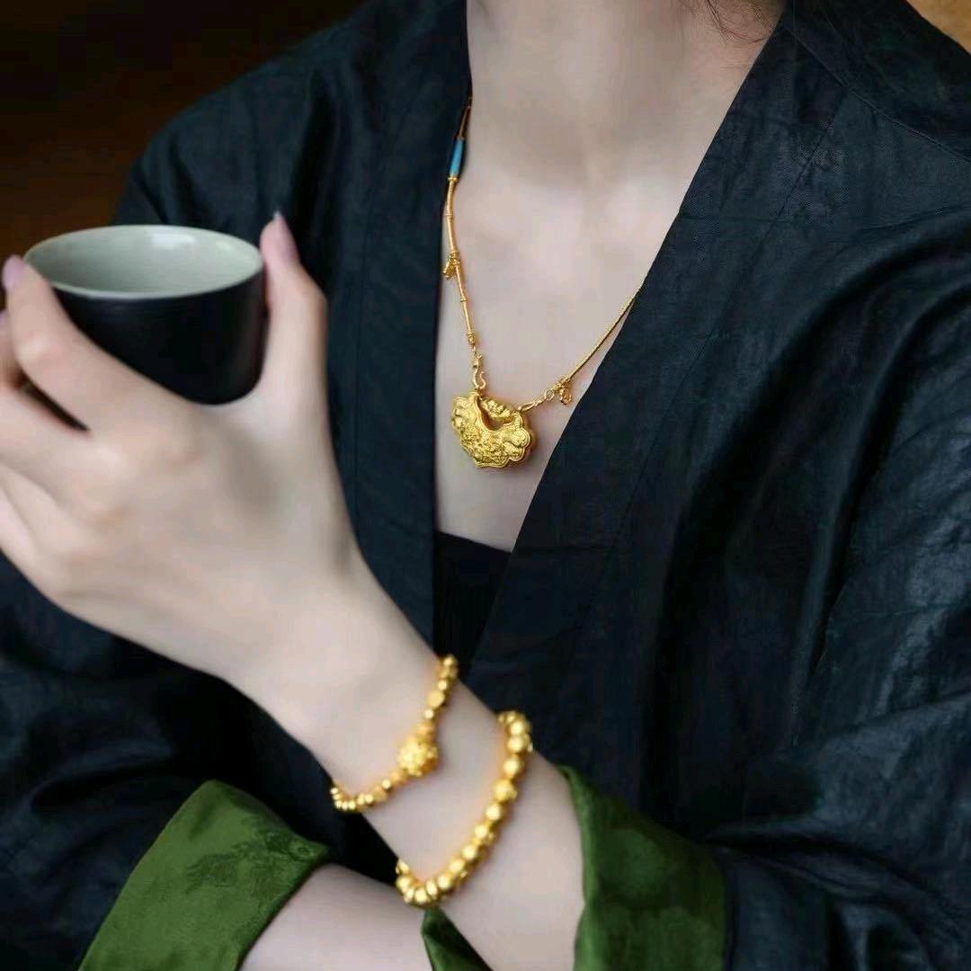 周大生王丽
