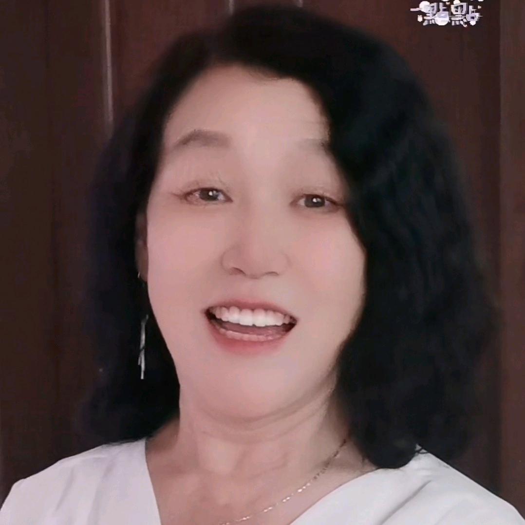 茜茜奶奶，：