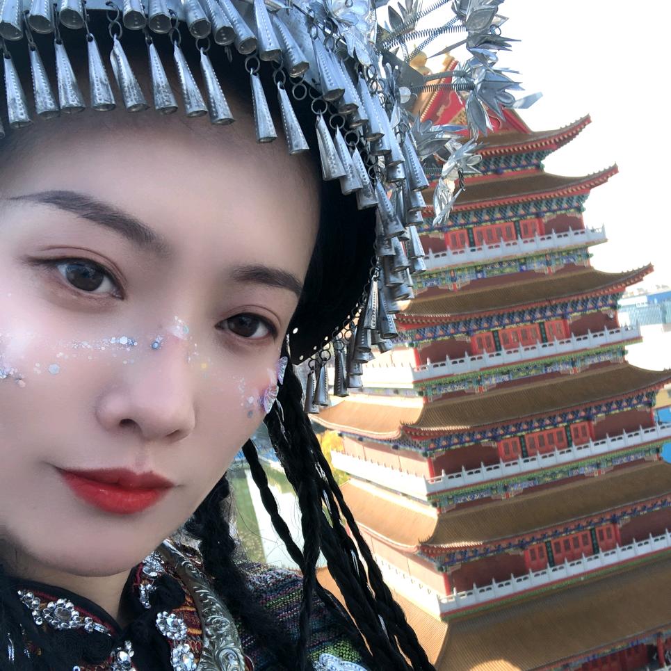 青山应如是
