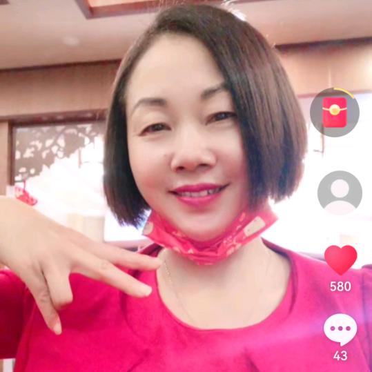 单身💋十三姨来了1622207598