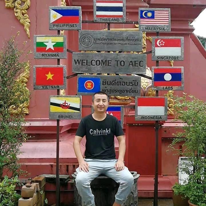 亮少爷