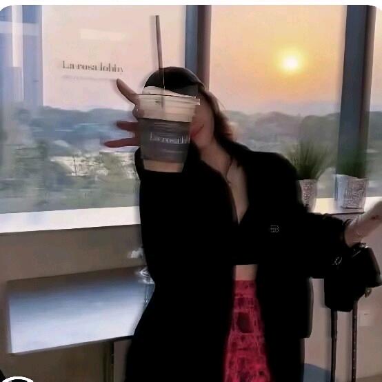 有一种萌叫婷婷^0~(低谷期）