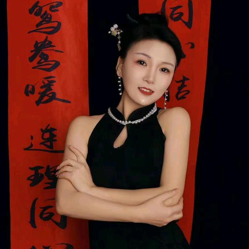 依芸女士（回收奢侈品）