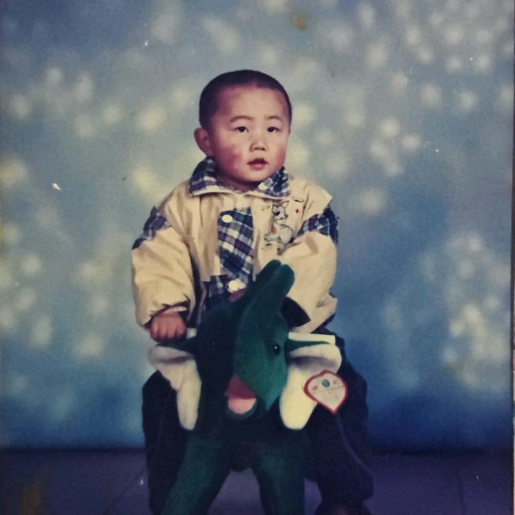 史洁