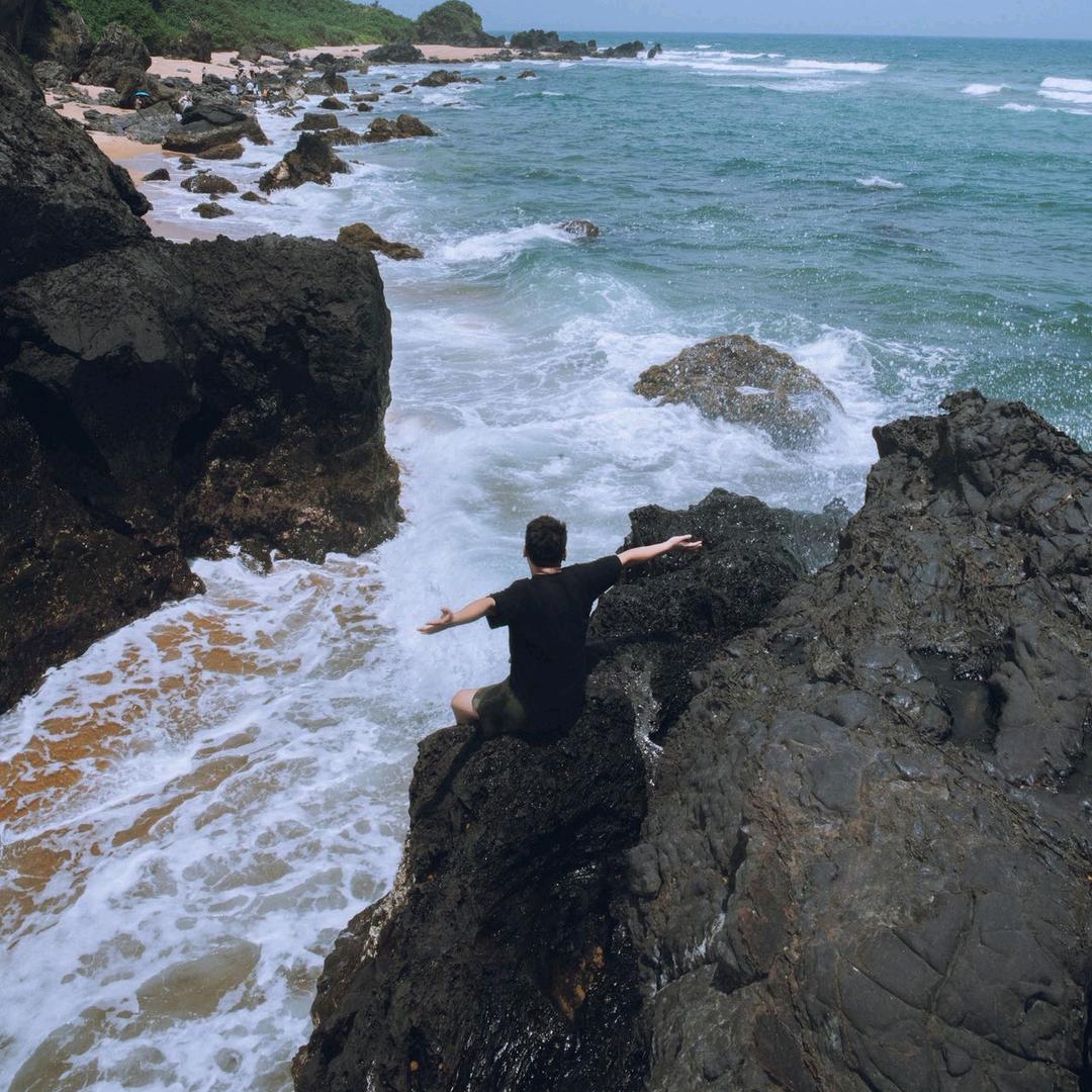 黑与白🌧️🌧️🌧️