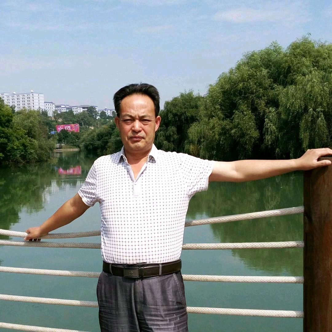 坚守