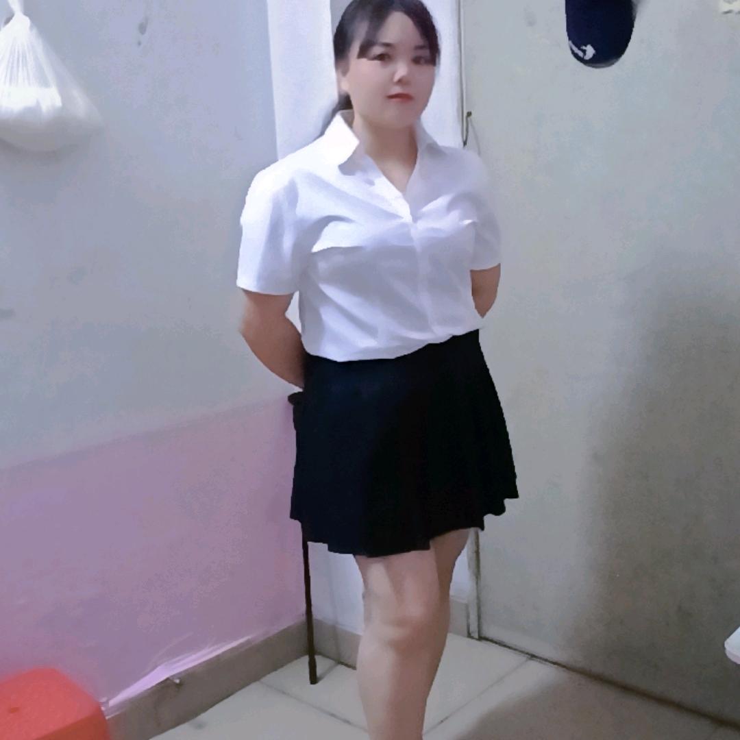 杨焰，