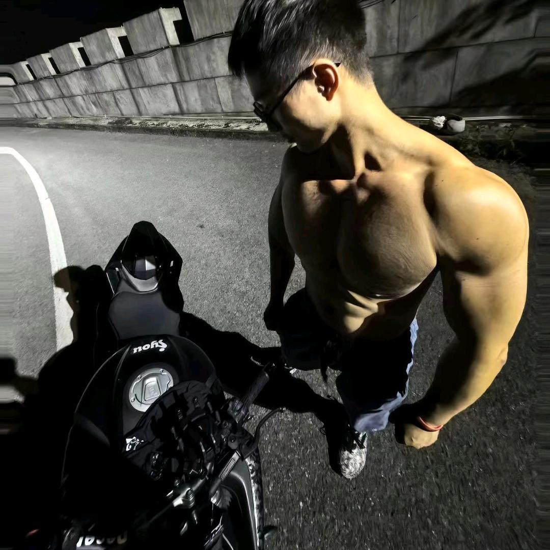 大哥.