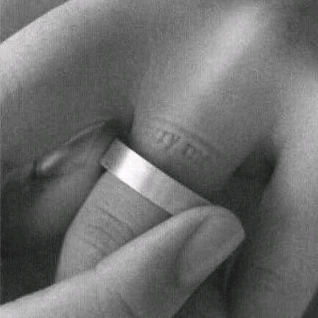 开着拖拉机迎接春天的到来！