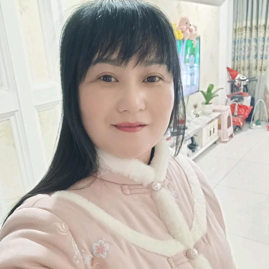 王红，