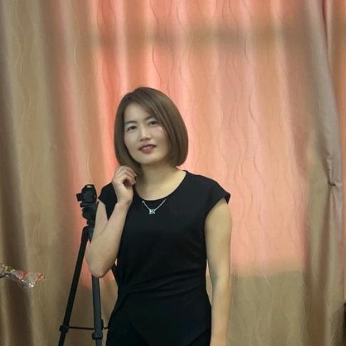 Annly莹莹