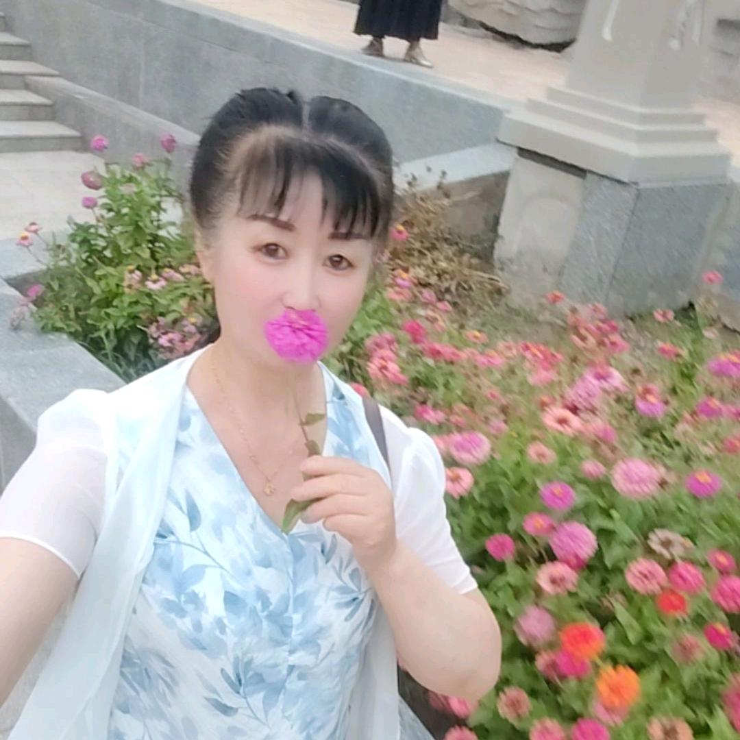 玉芙蓉（小号谢绝连赞）谢谢关注