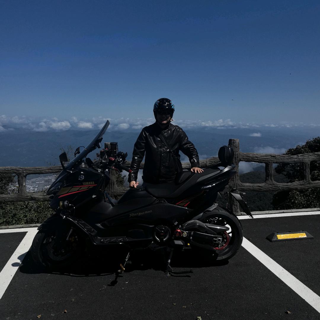 安康游泳🏊‍♂️🏊‍♂️何练