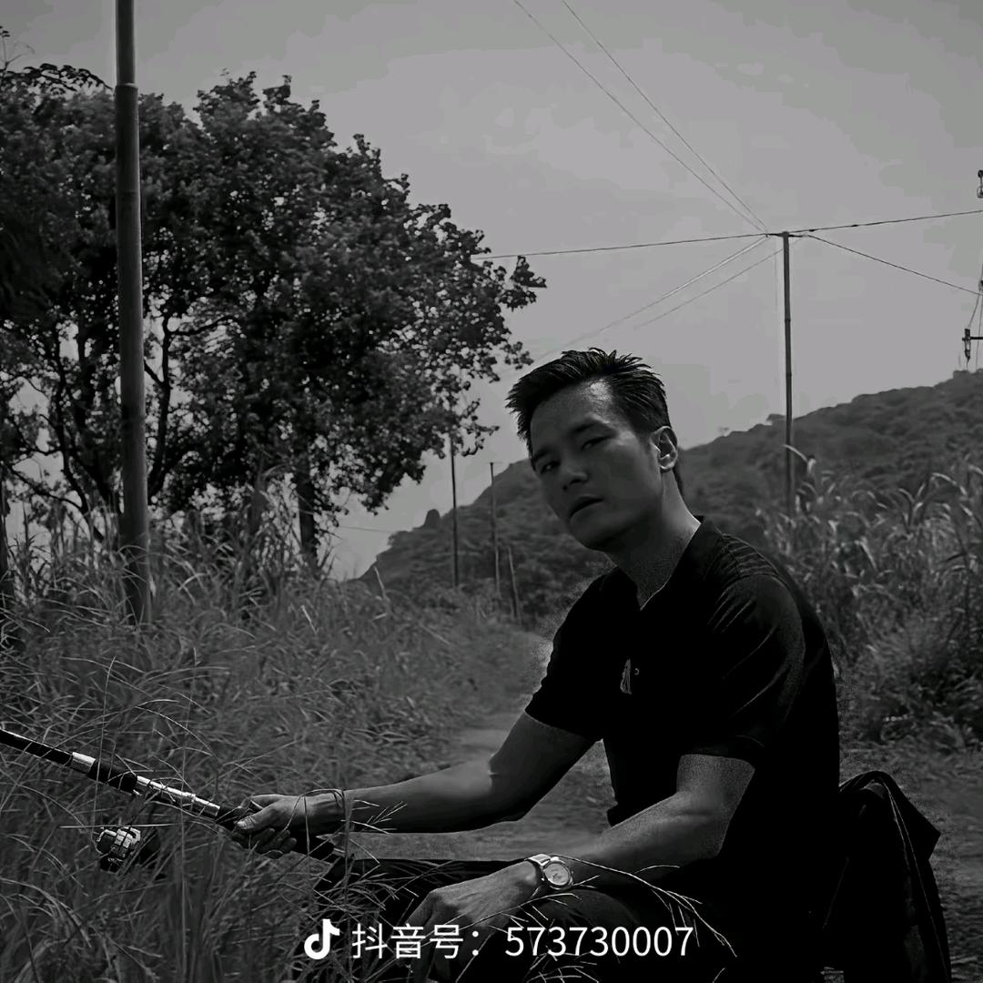 锐恒名车----小松