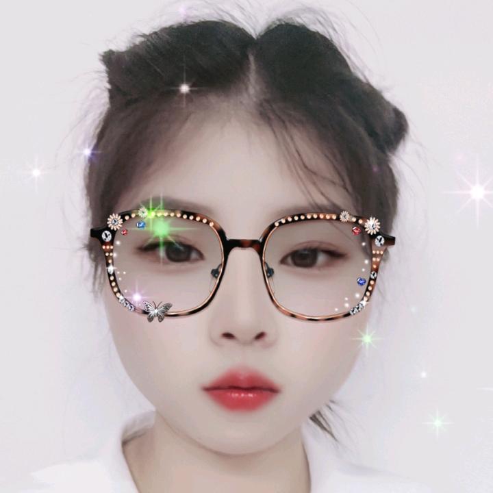 小巧玲珑🍊《卖脐橙的小姐姐》