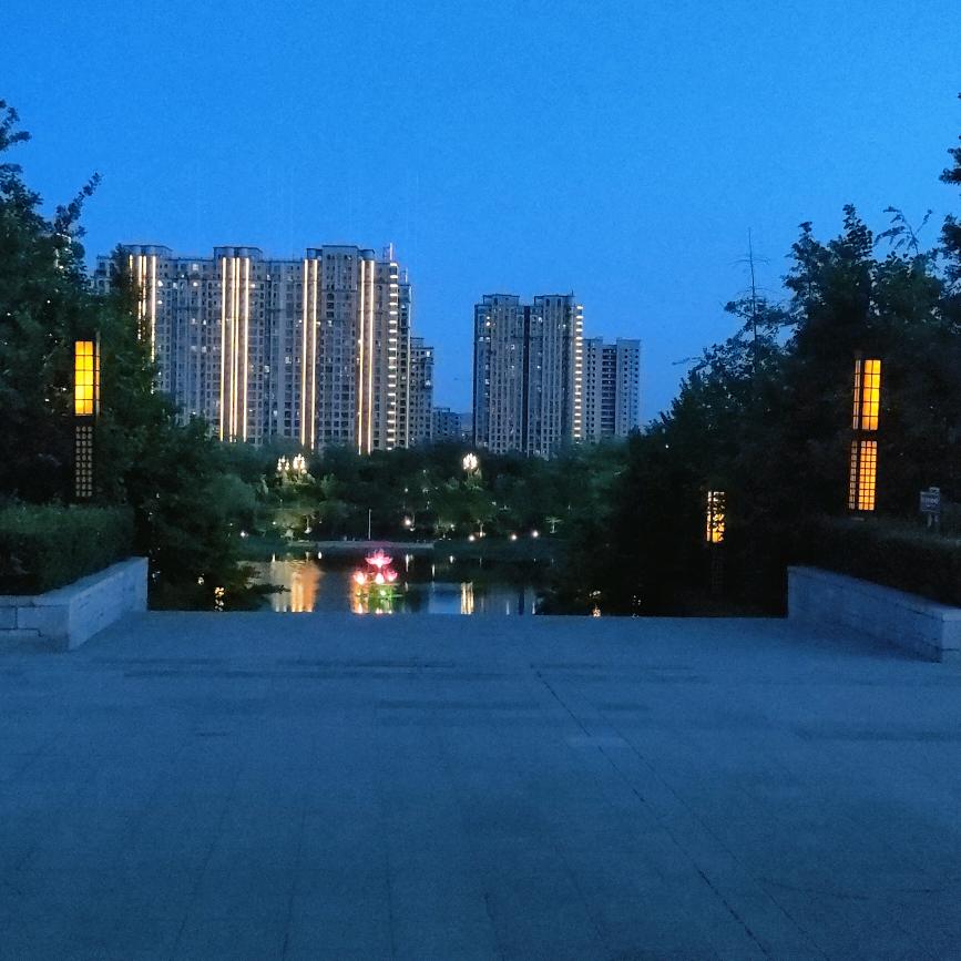 小阿姨