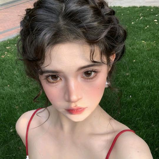小卷.