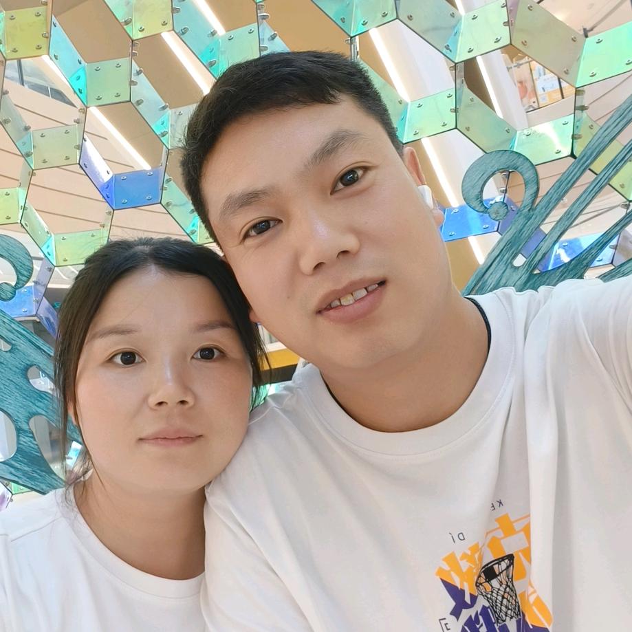 家有两件皮夹克