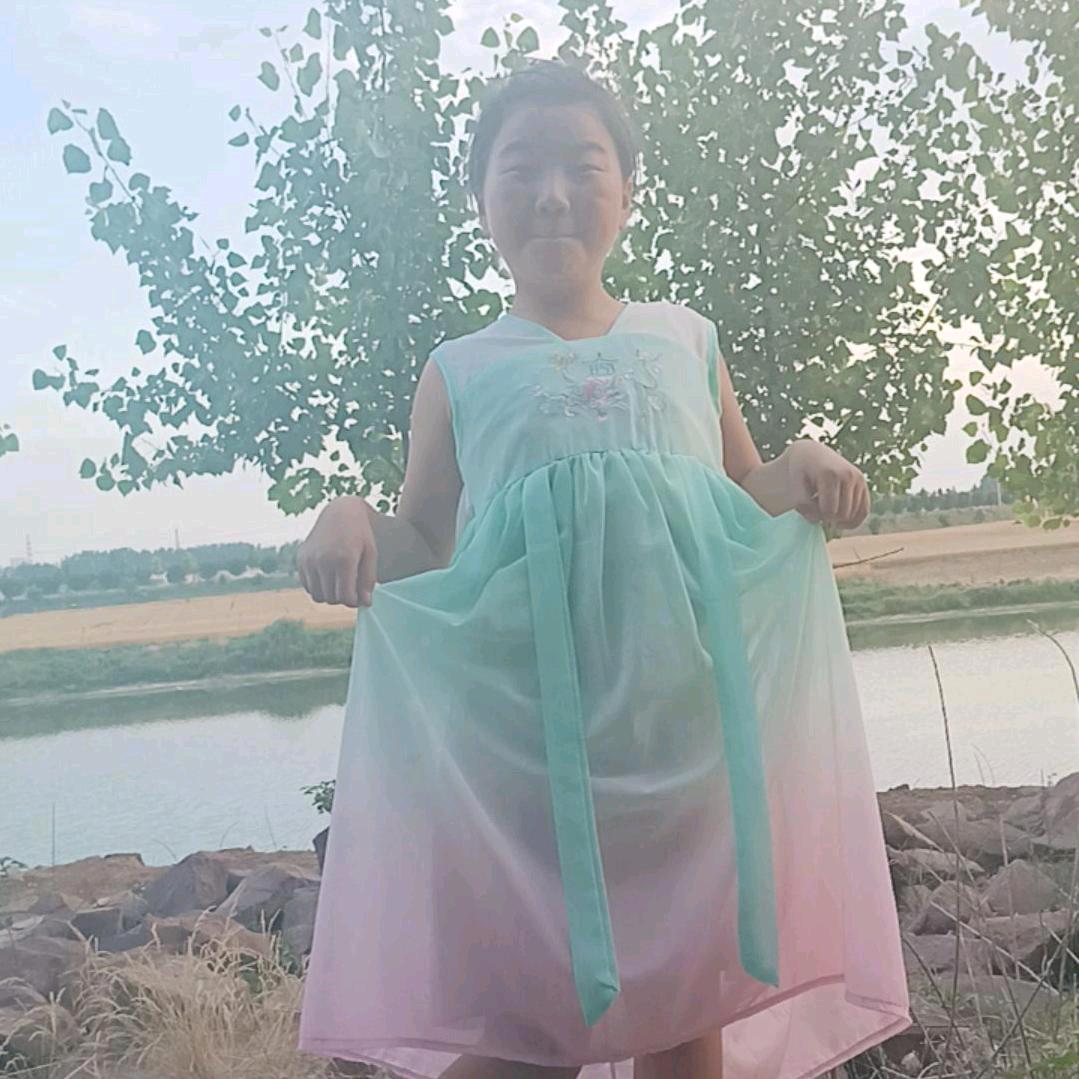 莹莹姐《冲一万》